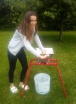 Apple crusher on a stand - size