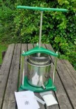 Kitchen fruit press for fruit, honey, tinctures and cheese LCX5 - size